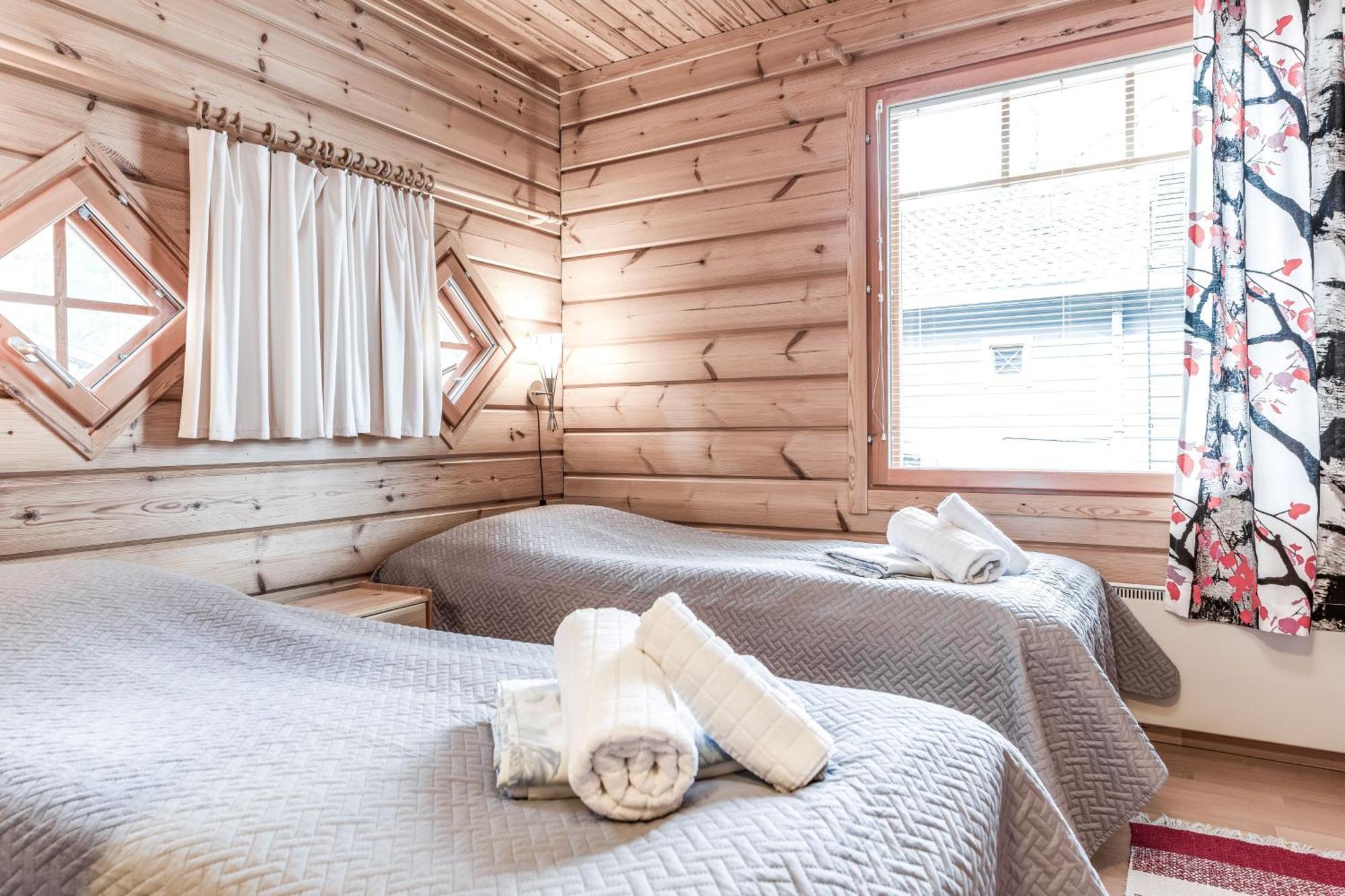 Holiday Village Himmerki Posio Rom bilde